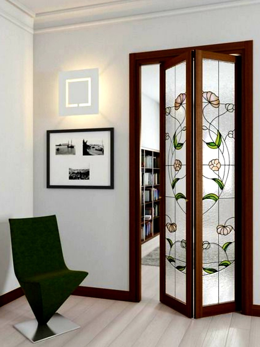 Двери гармошка с витражным декором Симферополь